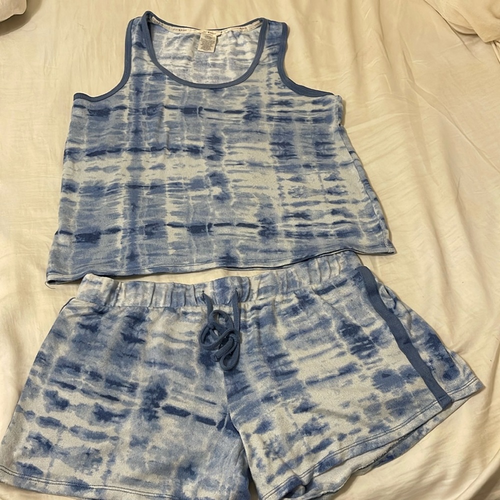 Size M lucky brand pijama set